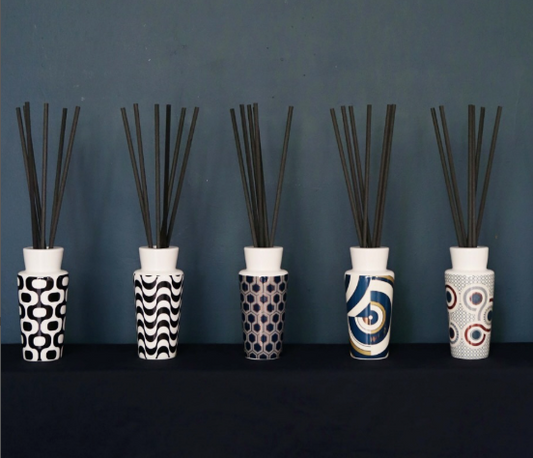 ILUM: ARTE QUE SE CUENTA EN AROMAS Y PORCELANA
