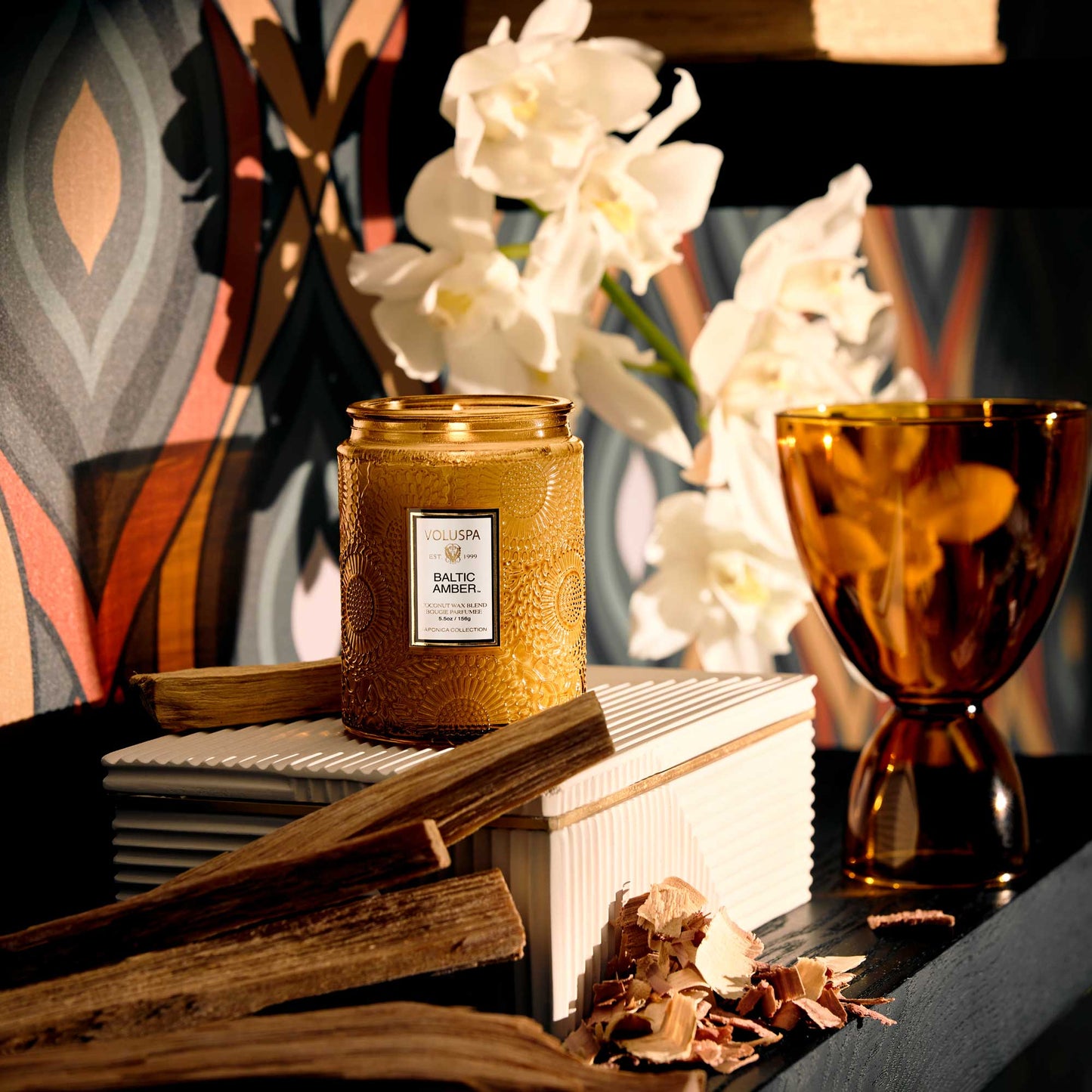 Vela Small Jar 156 gr Baltic Amber