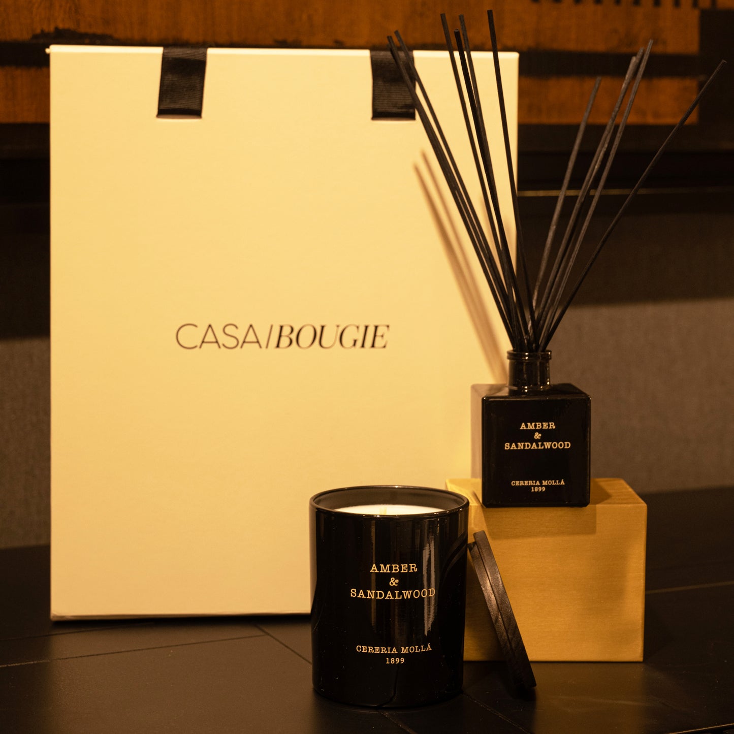 Set Vela + Difusor Aromático de Varillas Bulgarian Rose & Oud